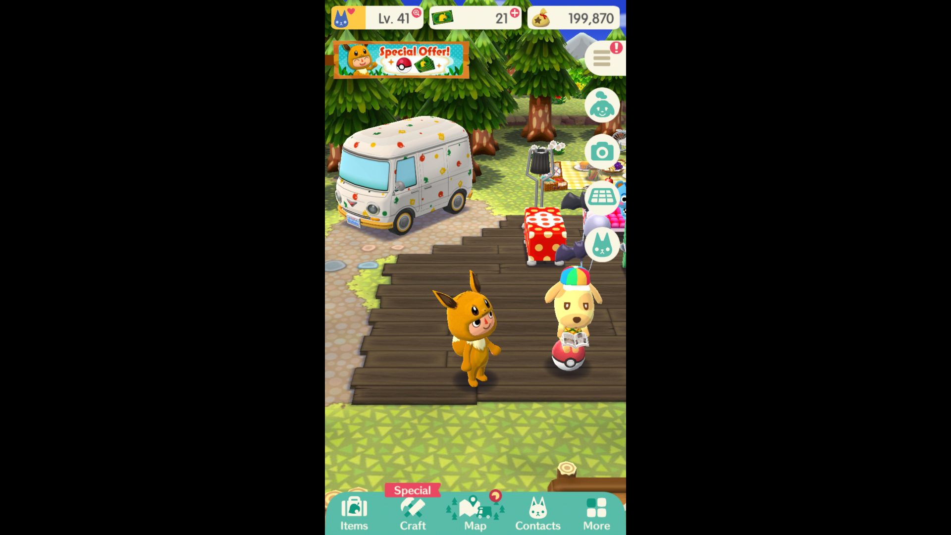 Melhores jogos de fazenda - a imagem mostra um aldeão de Animal Crossing em um acampamento ao lado de uma vila de cães em Animal Crossing: Pocket Camp.  Eles estão vestidos como o Pokémon Eevee.