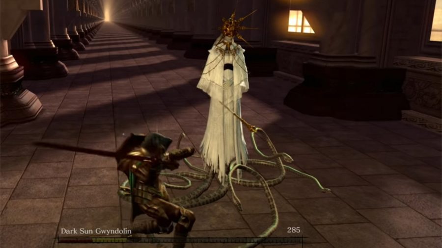 Dark Souls Gwyndolin being attacked