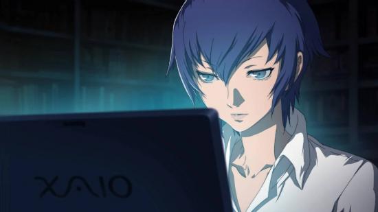 Persona 4 Naoto: Uma imagem mostra Naoto de Persona 4, a jovem em uma roupa de detetive com cabelo azul curto